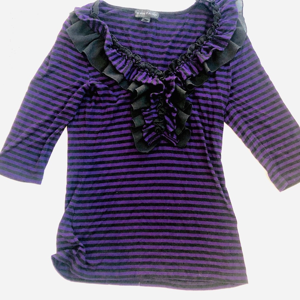 Rampage black/purple stripes ruffled v-cut top